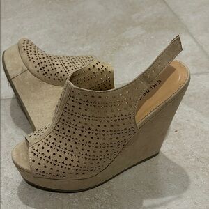 Chinese Laundry Tan Wedge Sandals